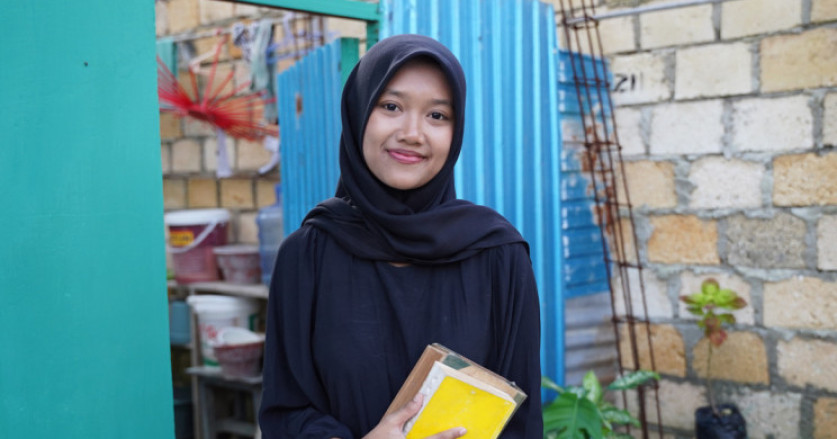 Kisah Inspiratif Anak Buruh Bangunan Papua Diterima di Kedokteran UGM