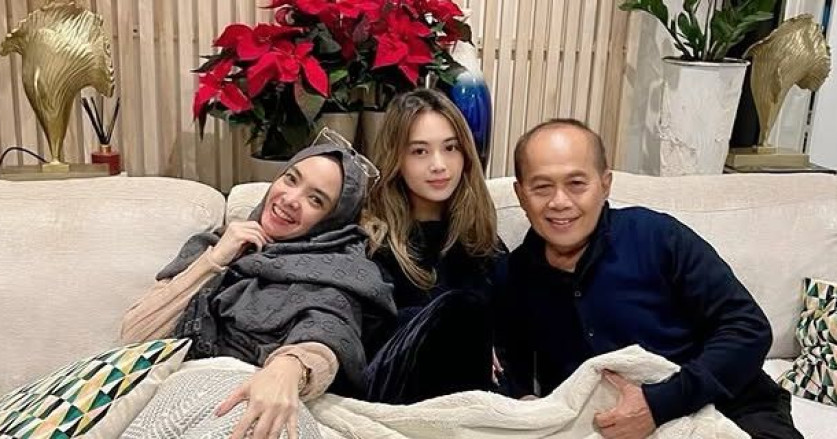 8 Kebiasaan Unik Keluarga Indonesia Saat Kumpul Keluarga