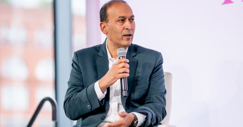 Pendiri Poshmark Mundur dari Posisi CEO